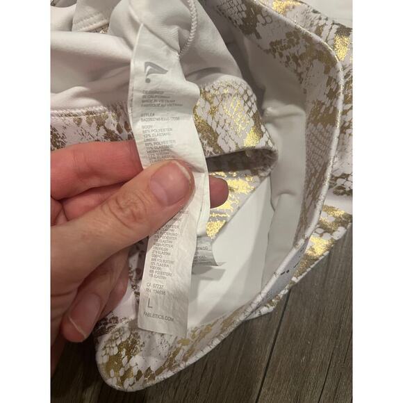 Fabletics workout outfit - Picture 7 of 9